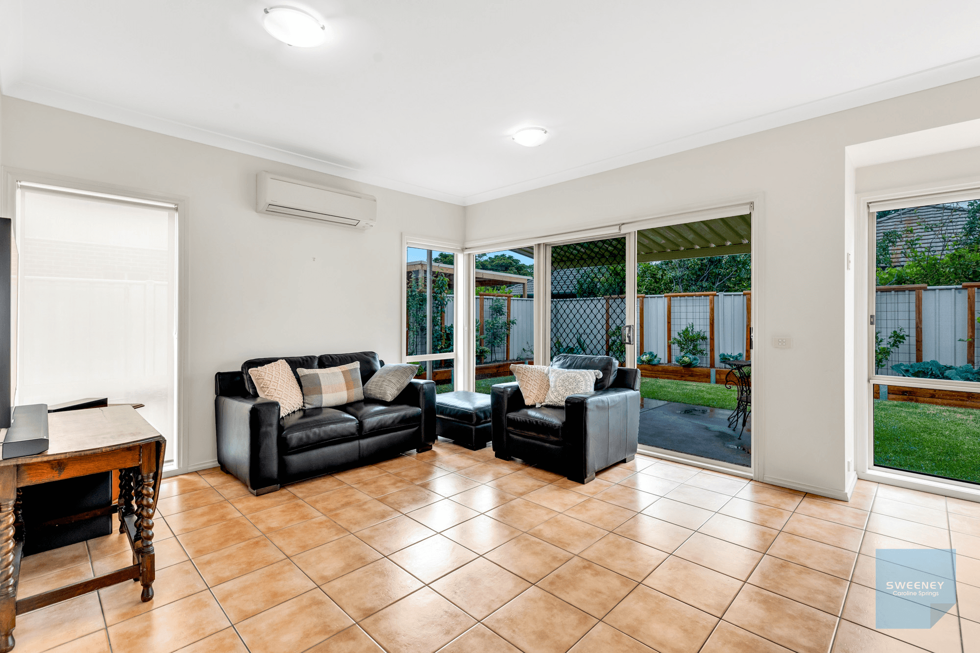 2 Betchworth Close, CAROLINE SPRINGS, VIC 3023