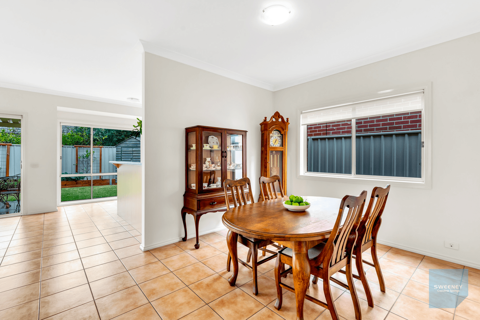 2 Betchworth Close, CAROLINE SPRINGS, VIC 3023