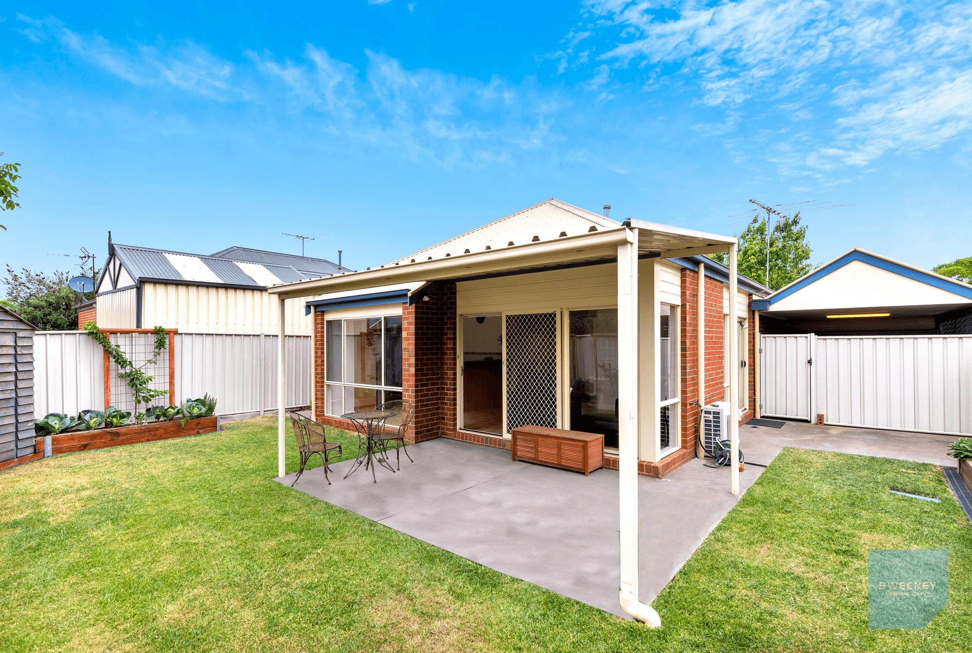 2 Betchworth Close, CAROLINE SPRINGS, VIC 3023