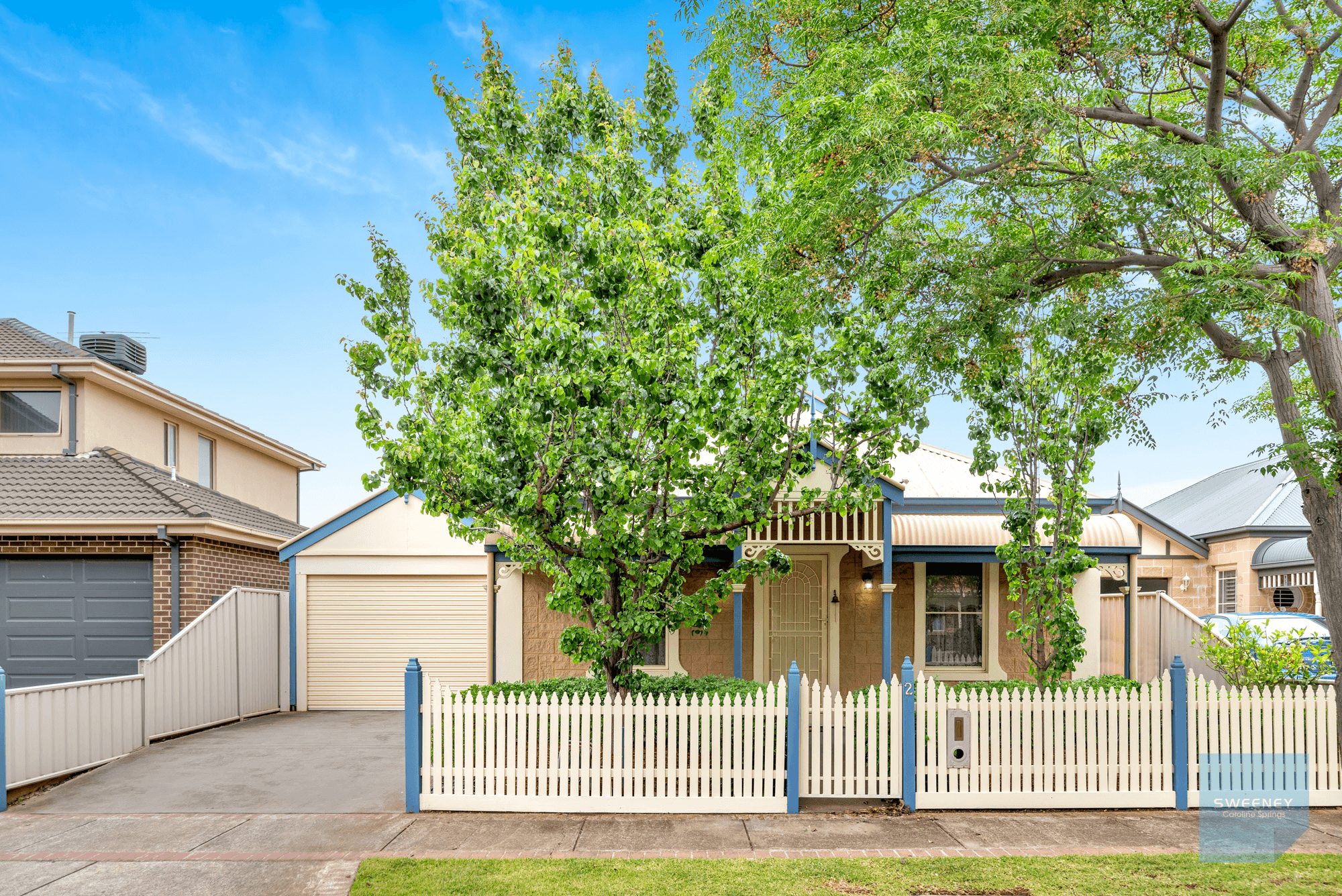 2 Betchworth Close, CAROLINE SPRINGS, VIC 3023