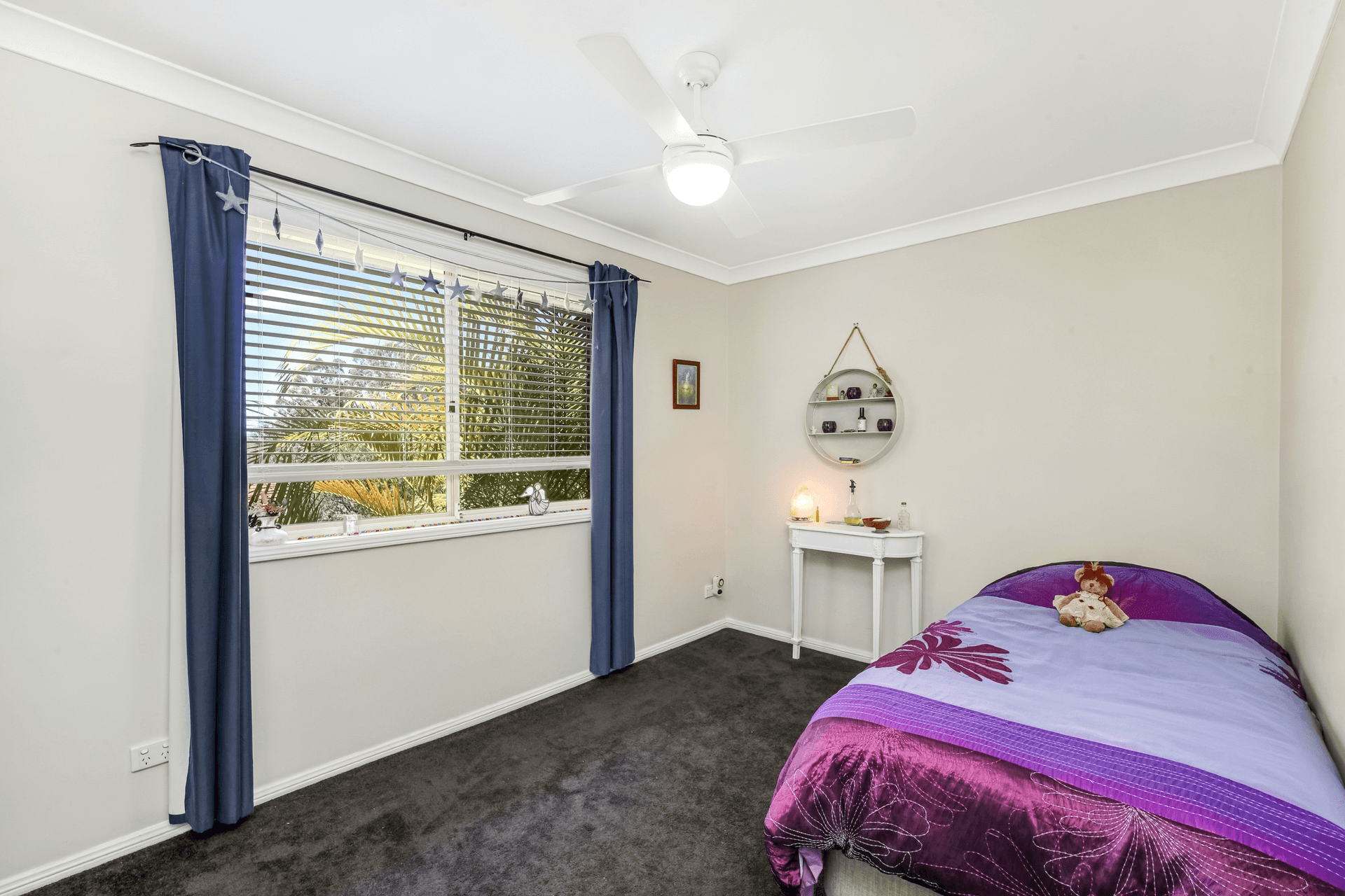 1/1 Thistle Glen Close, Green Point, NSW 2251