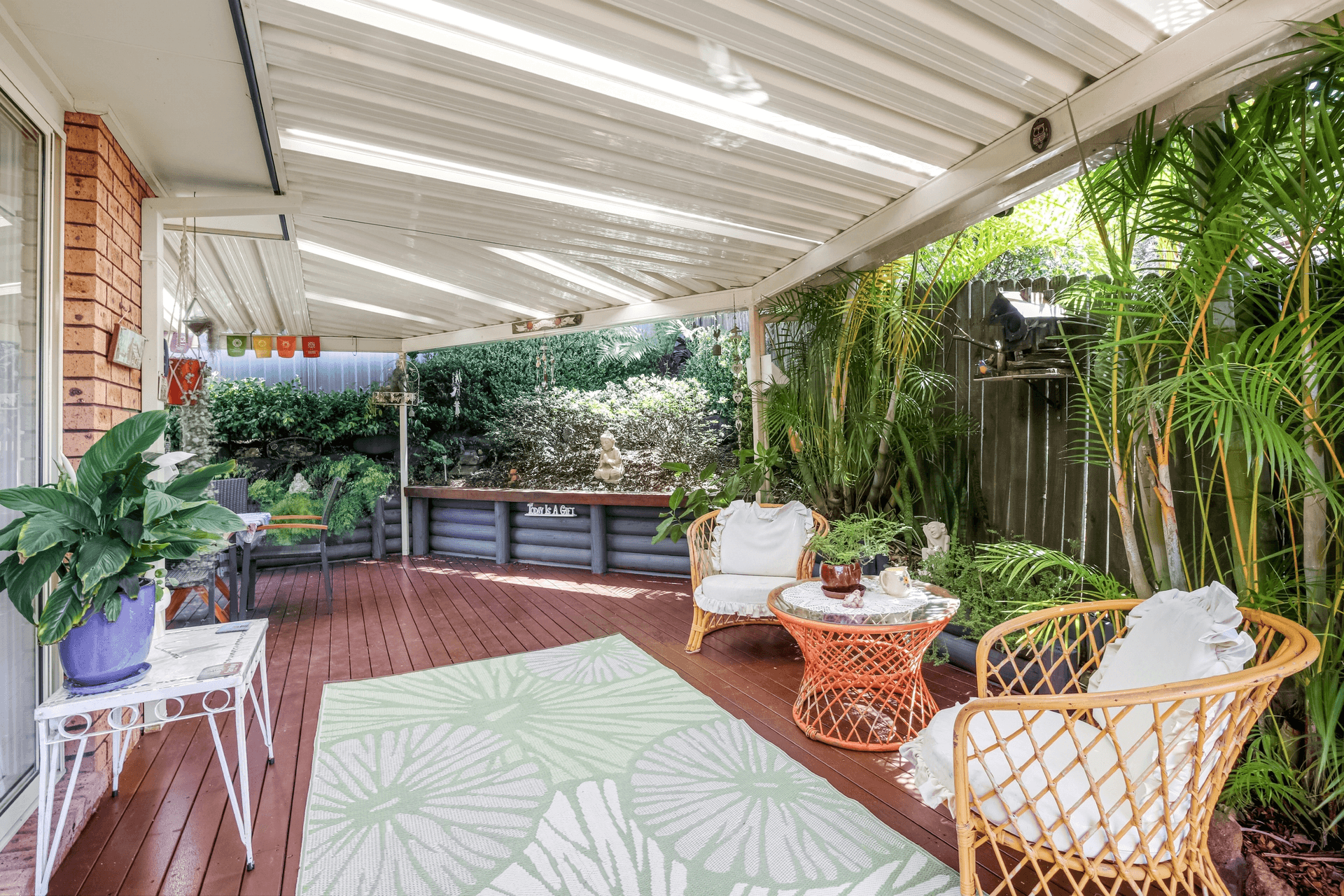 1/1 Thistle Glen Close, Green Point, NSW 2251