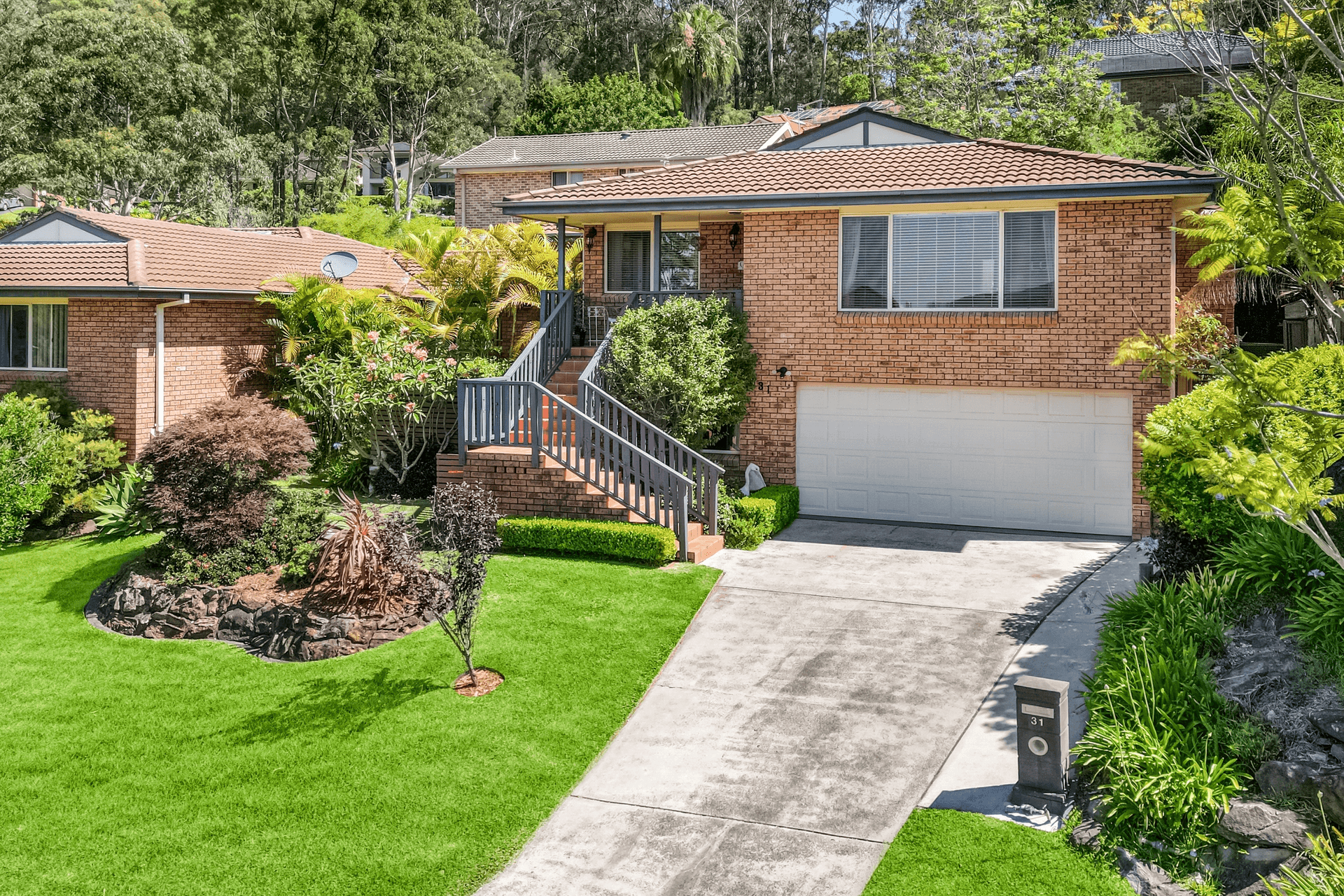 1/1 Thistle Glen Close, Green Point, NSW 2251