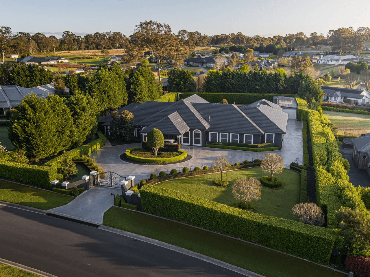 12 The Meadows, KIRKHAM, NSW 2570