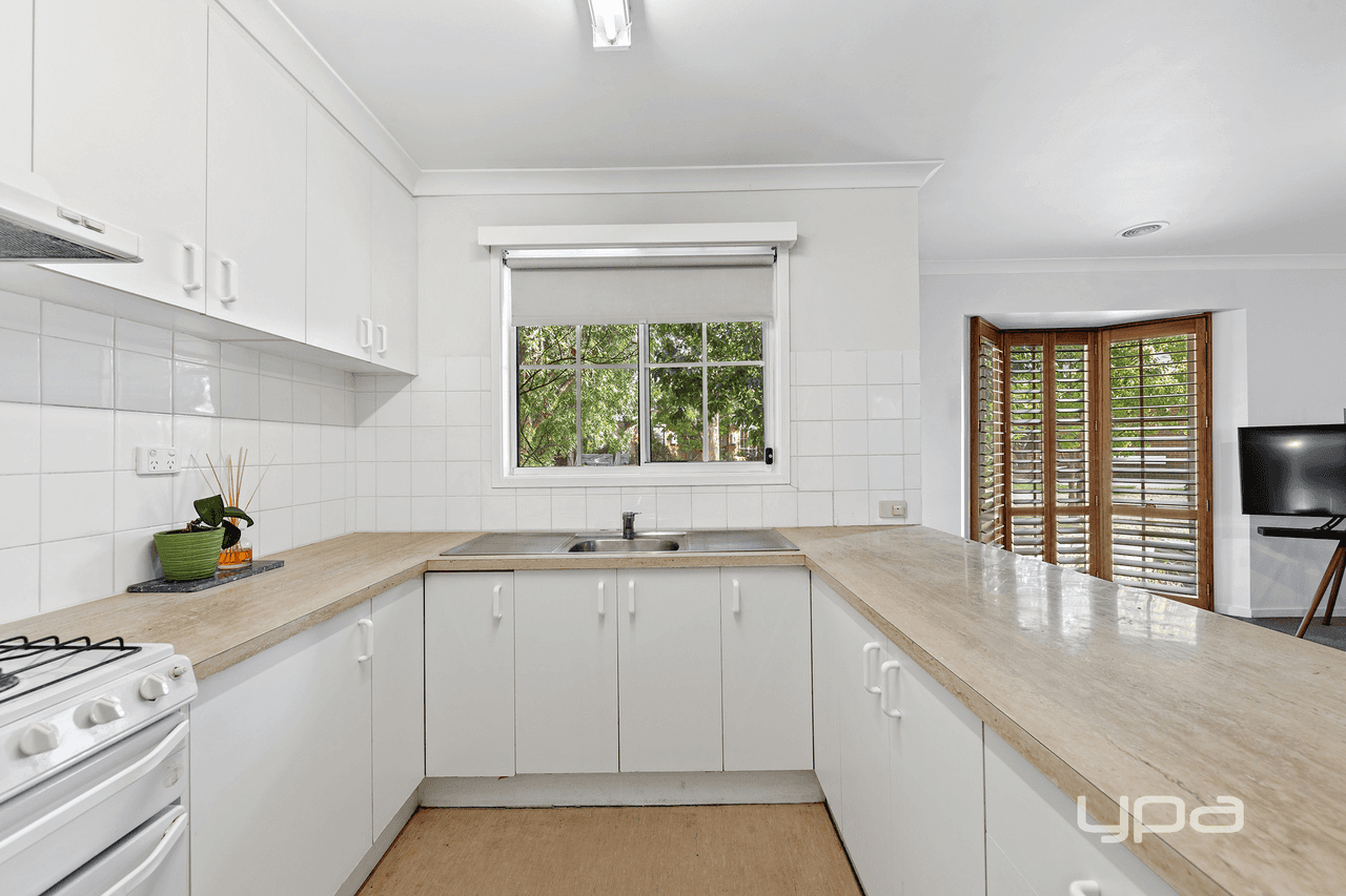 8/2-4 Elizabeth Street, BRAYBROOK, VIC 3019