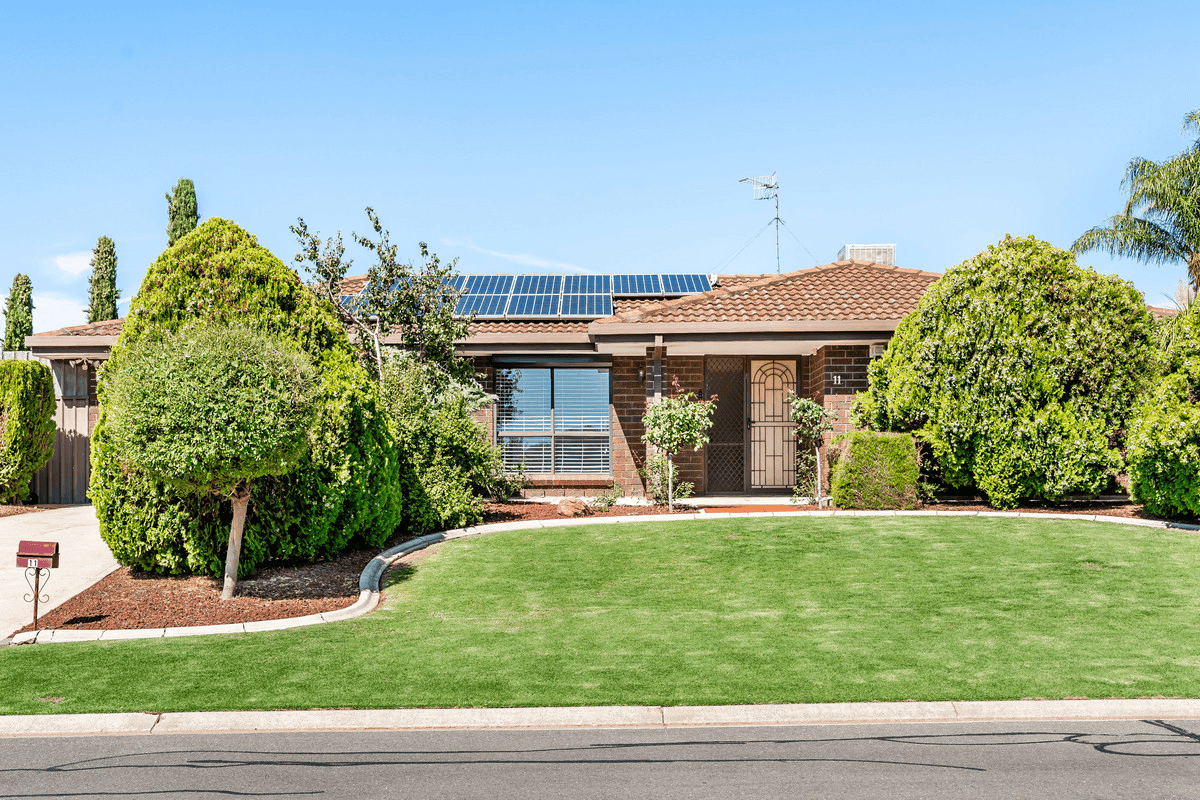 11 Megunya Crescent, CRAIGMORE, SA 5114