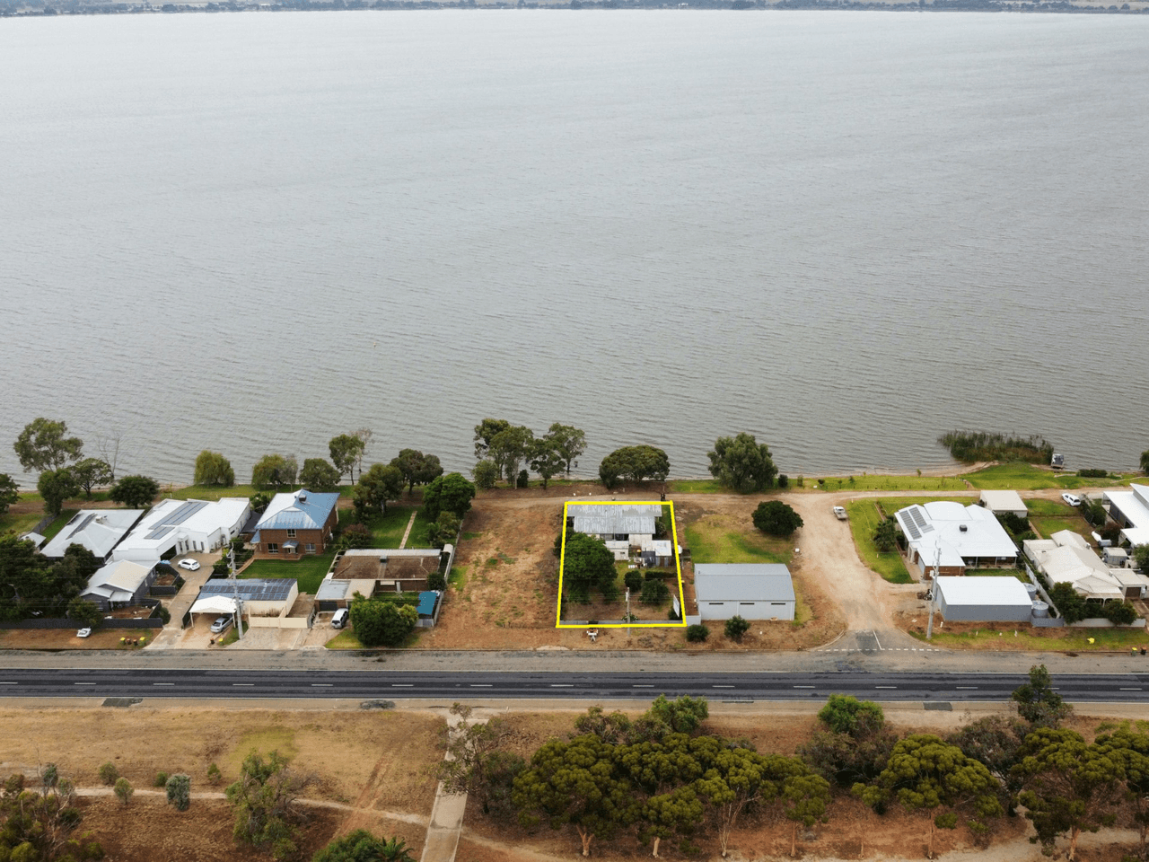 Unit 1 & 2/123 Murray Valley Highway, LAKE BOGA, VIC 3584