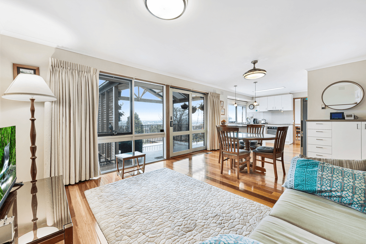 63 Craig Hill Drive, WHEELERS HILL, VIC 3150