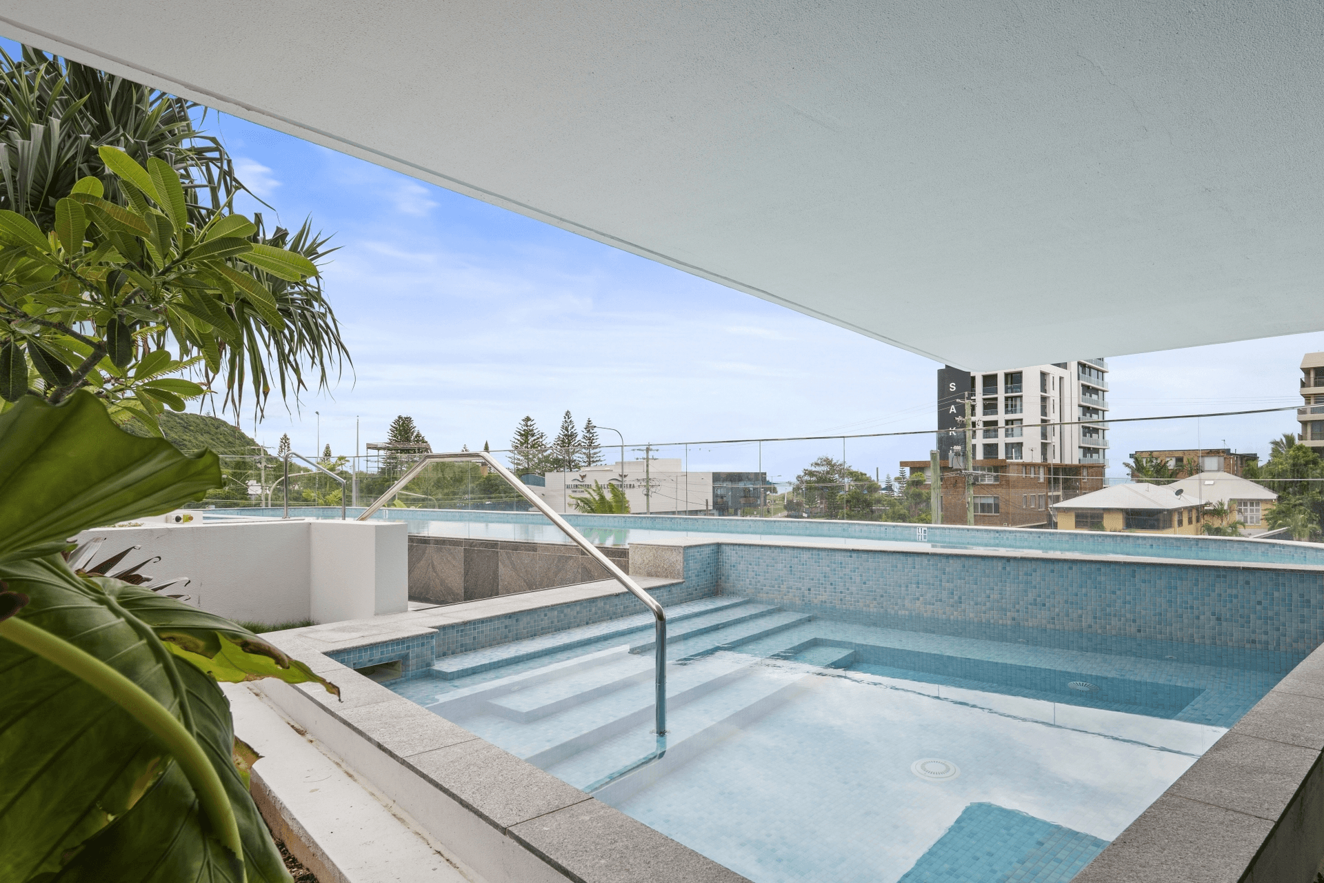 404/5 Nyrang Avenue, Palm Beach, QLD 4221