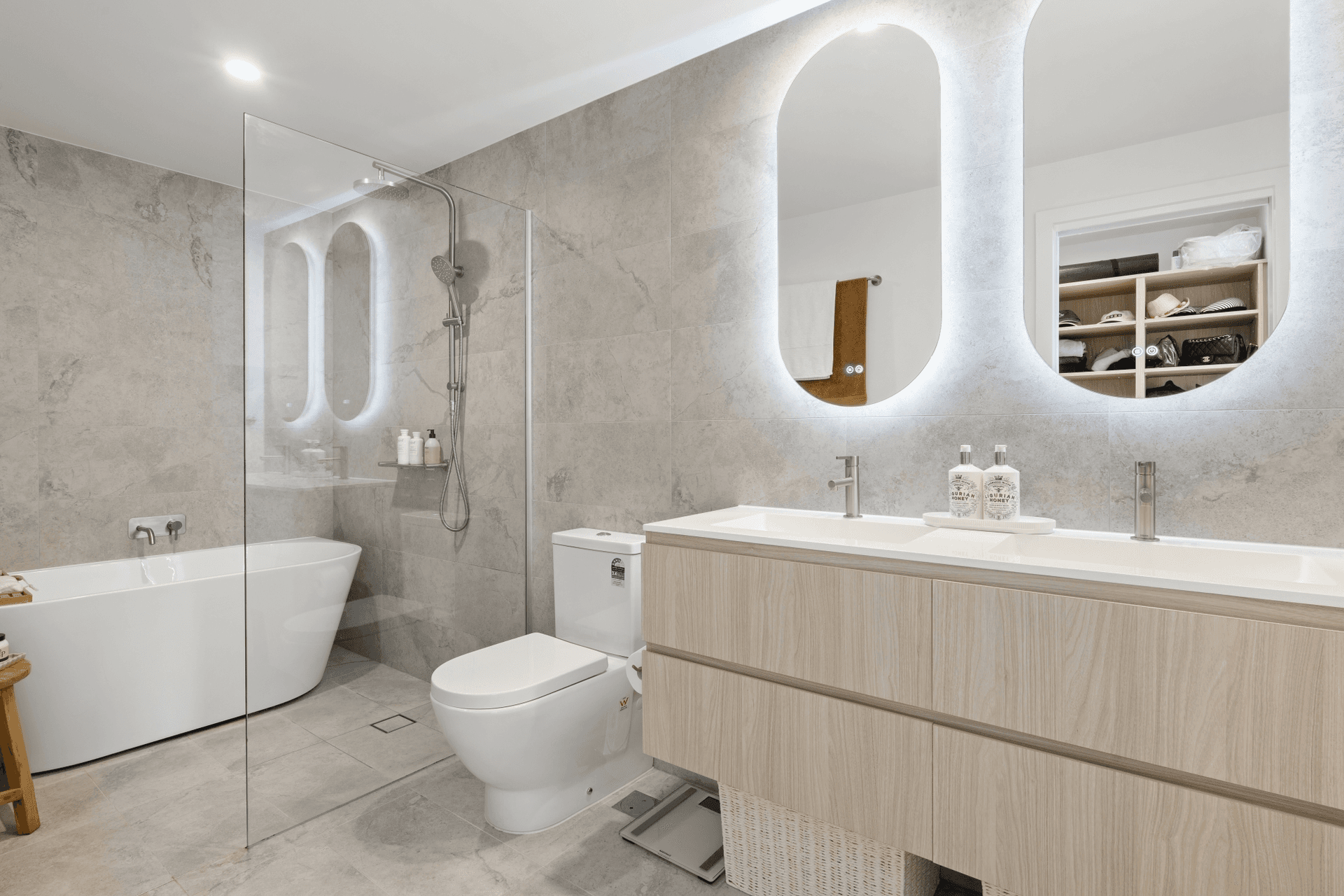 404/5 Nyrang Avenue, Palm Beach, QLD 4221
