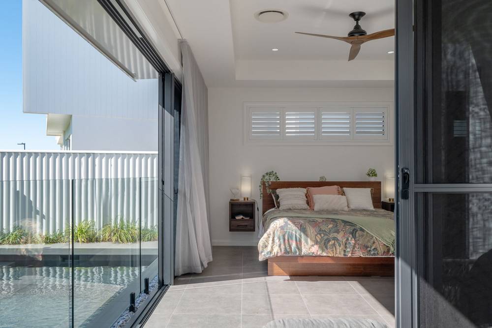 10 Arlington Drive, PELICAN WATERS, QLD 4551