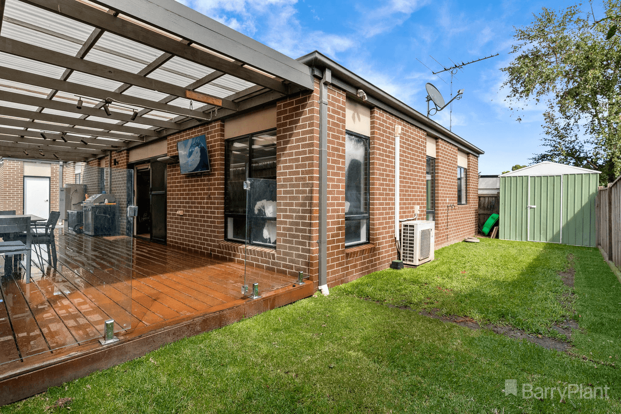 4 White Gum Way, Cranbourne North, VIC 3977