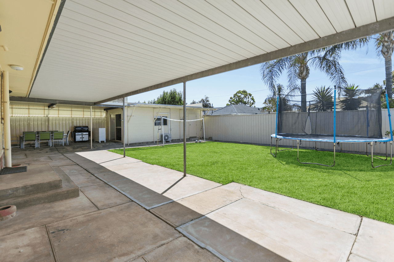 17 Cooke Street, FINDON, SA 5023