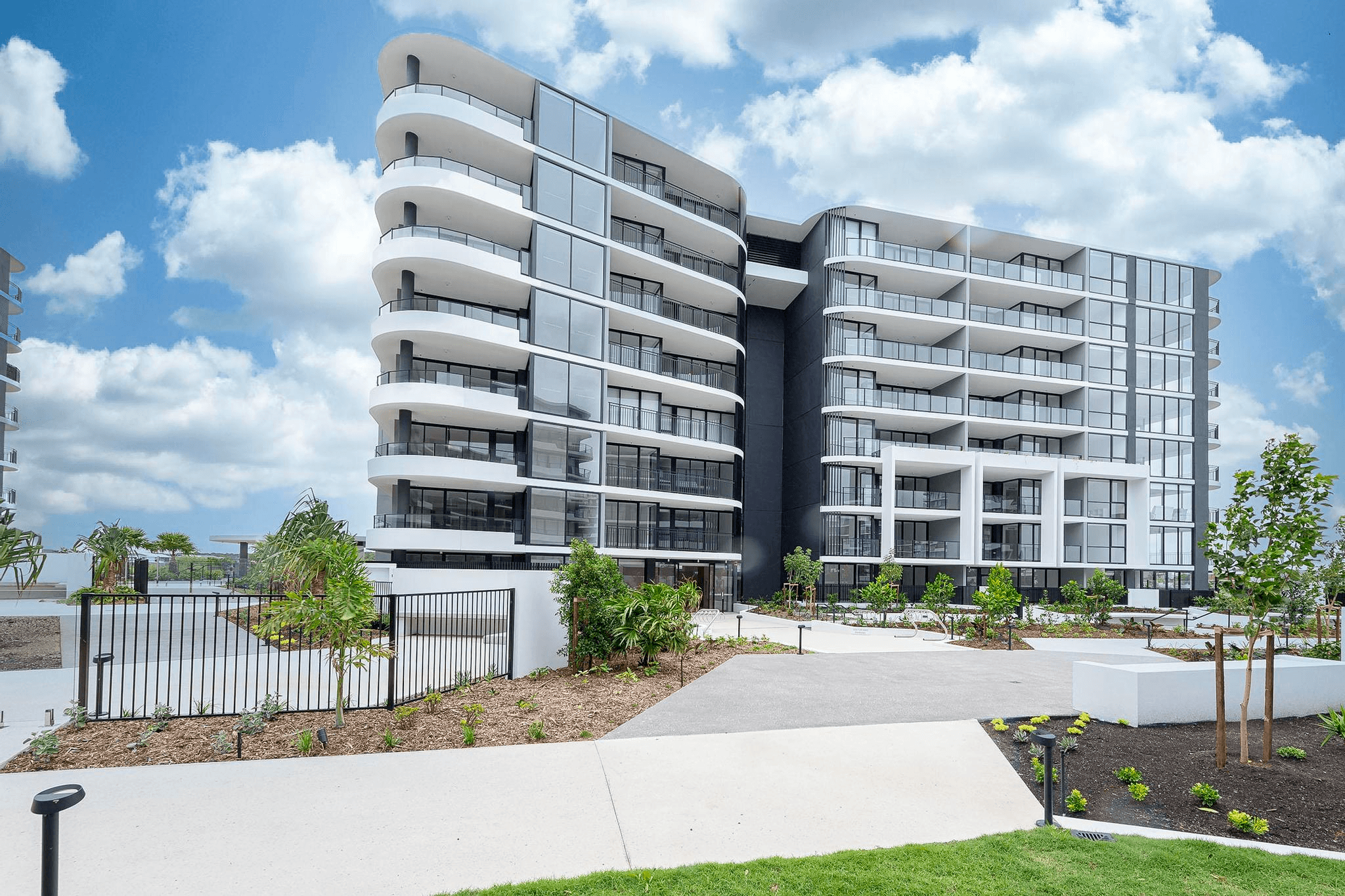 2511/10 Sickle Avenue, HOPE ISLAND, QLD 4212