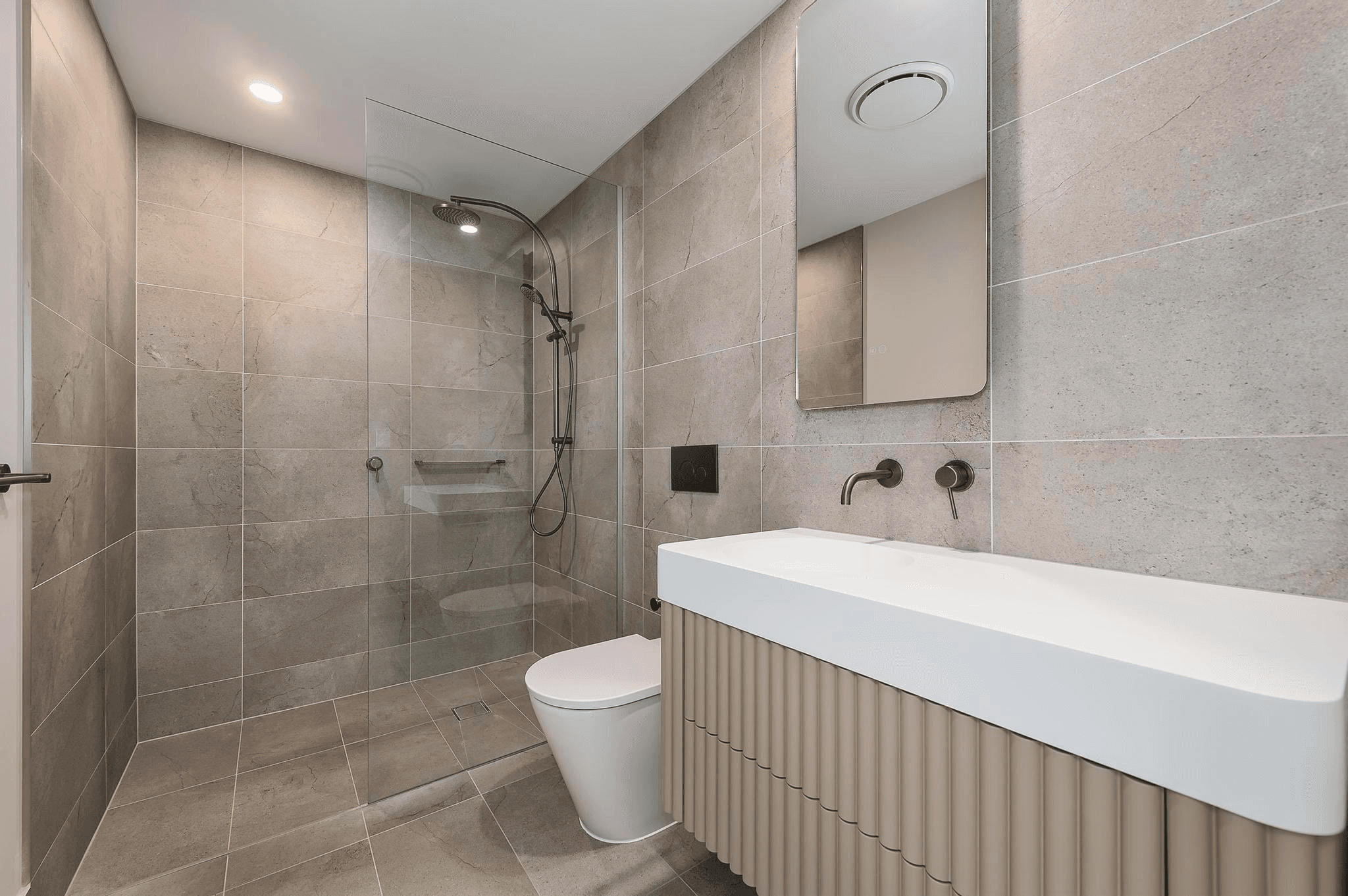2511/10 Sickle Avenue, HOPE ISLAND, QLD 4212