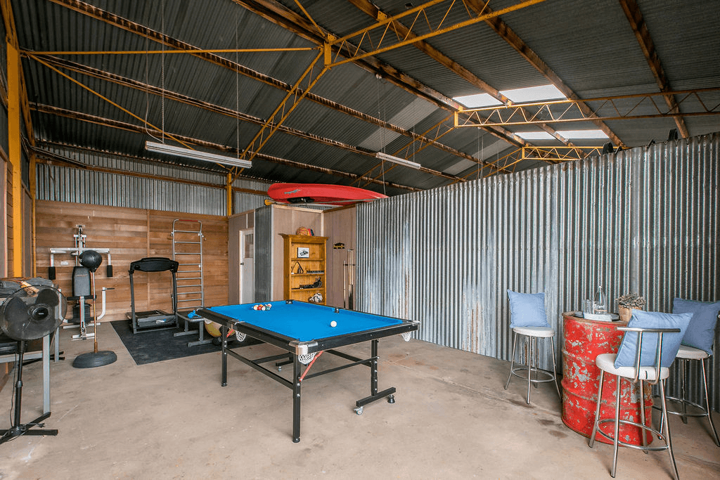 677 Lyne Street, Lavington, NSW 2641