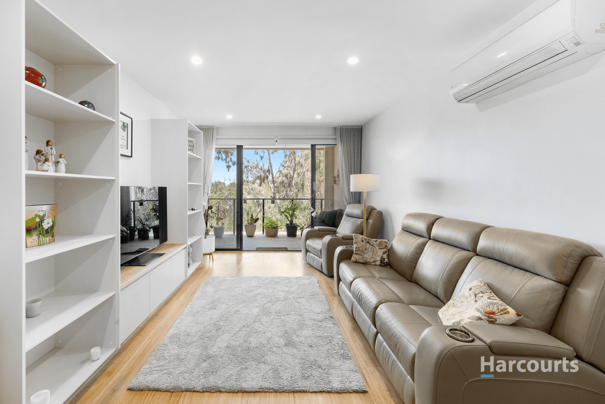 17/2 Monckton Place, Caroline Springs, VIC 3023