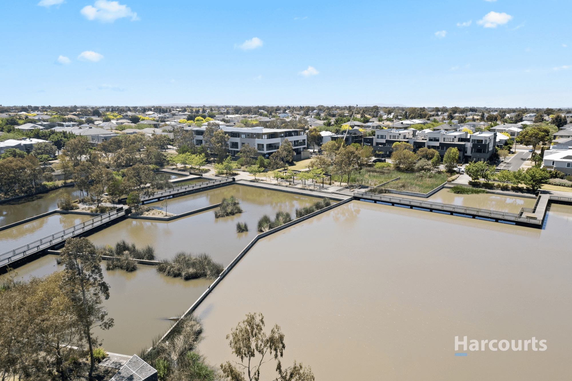 17/2 Monckton Place, Caroline Springs, VIC 3023