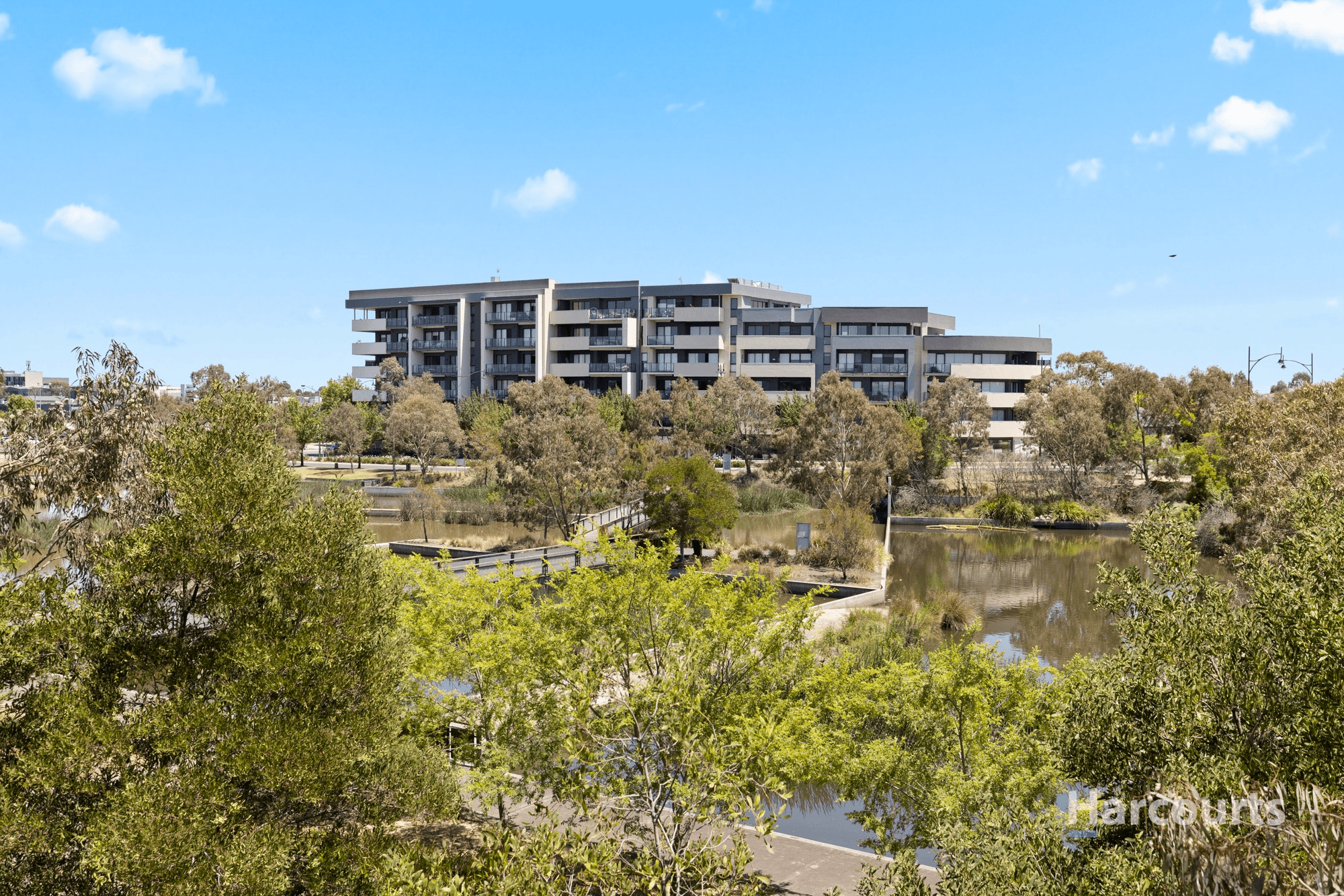 17/2 Monckton Place, Caroline Springs, VIC 3023