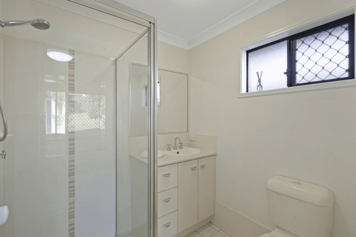 37 Carnarvon Crescent, WATERFORD, QLD 4133