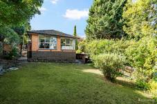 6 Maple Court, DONCASTER, VIC 3108