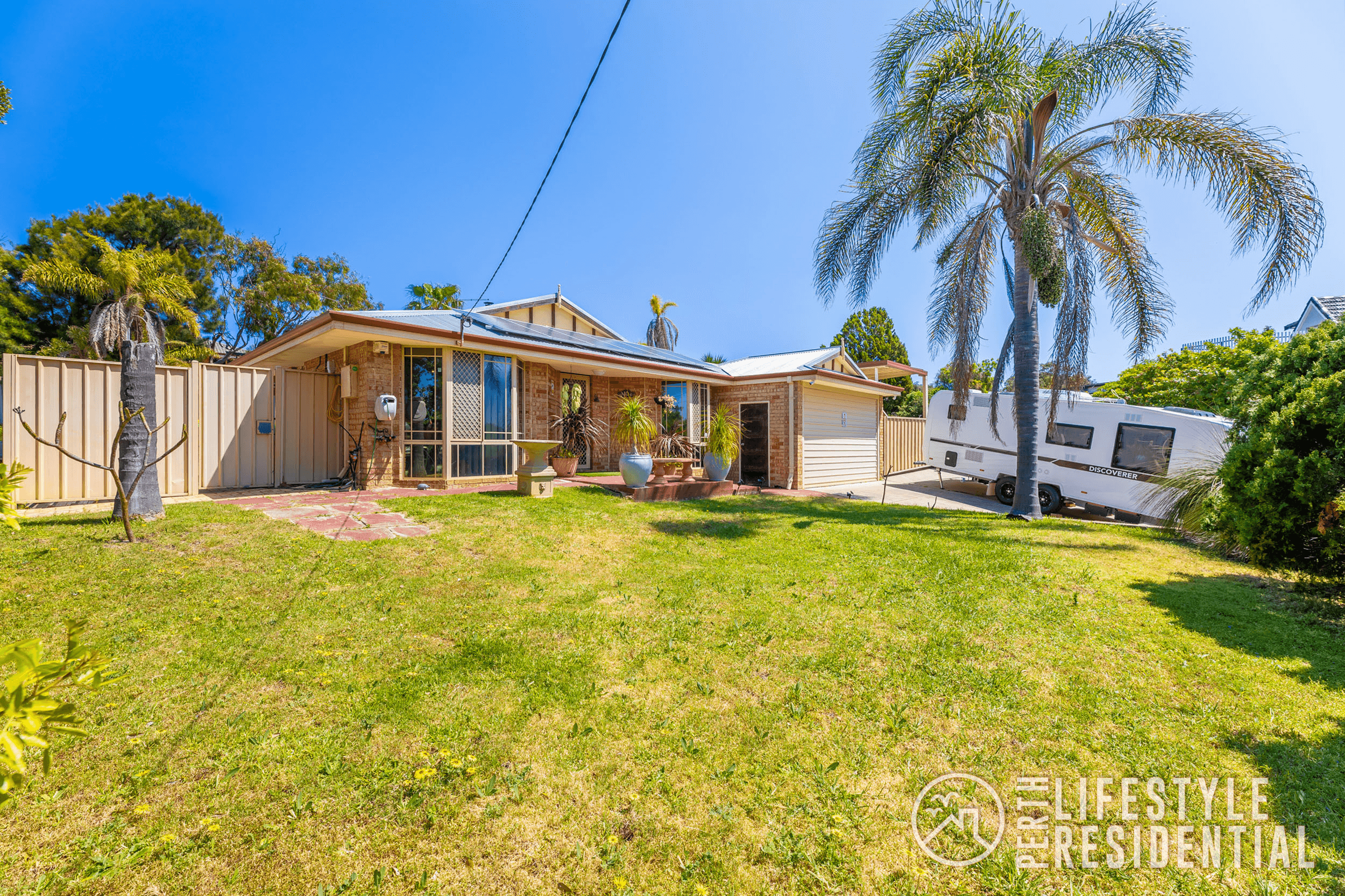 10 Stuart Place, TWO ROCKS, WA 6037