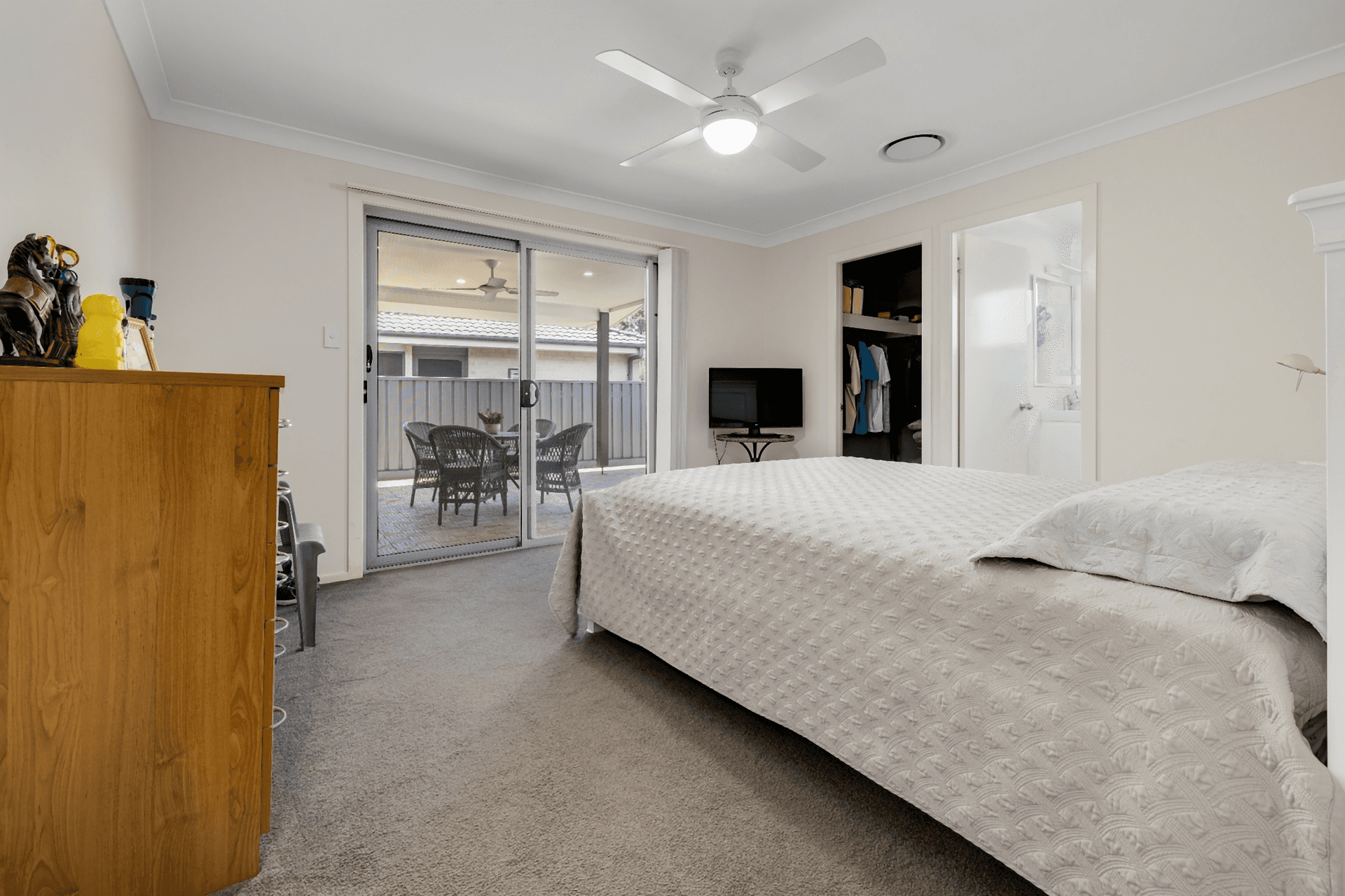 16 Prior Circuit, West Kempsey, NSW 2440