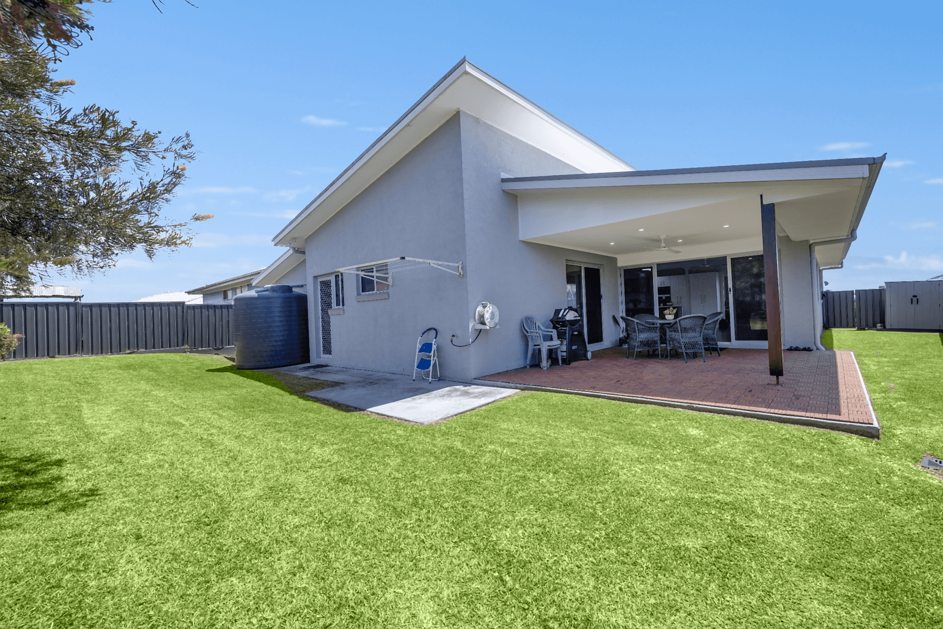 16 Prior Circuit, West Kempsey, NSW 2440