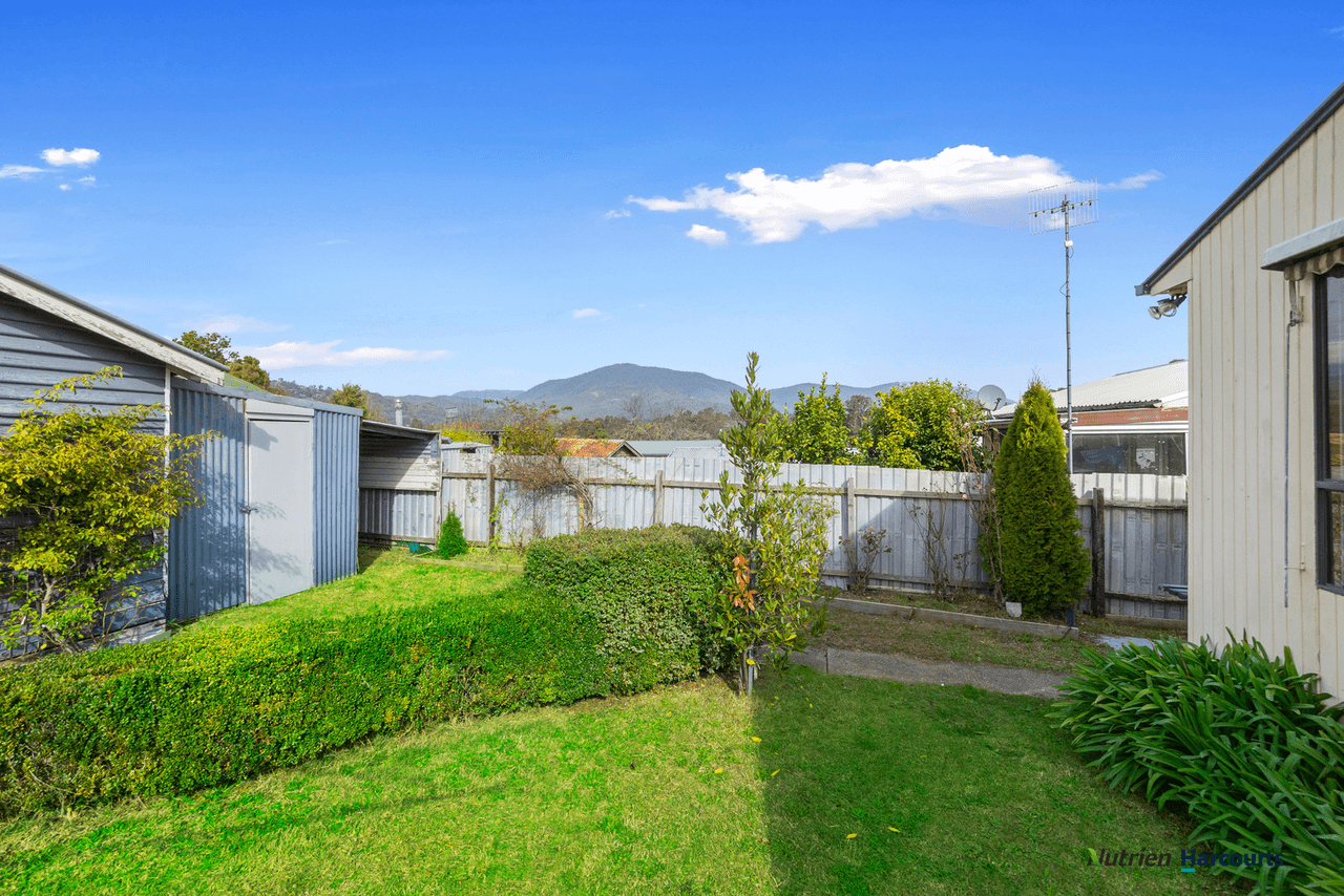 1 The Boulevard, EILDON, VIC 3713