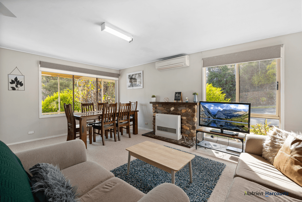 1 The Boulevard, EILDON, VIC 3713