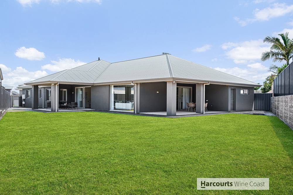 4 Duncanson Avenue, SELLICKS BEACH, SA 5174