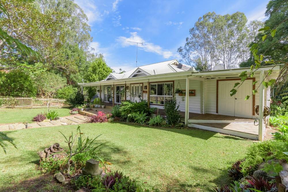 14 CHARLES STREET, COORAN, QLD 4569