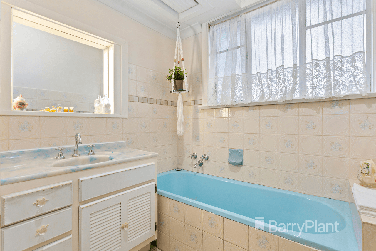 23 Sweeneys Lane, Eltham, VIC 3095