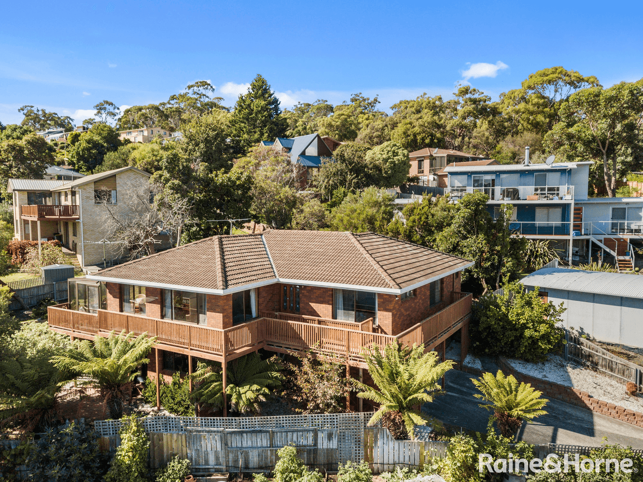 8 Seamist Court, LAUDERDALE, TAS 7021