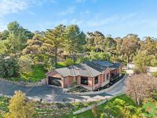 11 Sturtbrae Crescent, Bellevue Heights, SA 5050