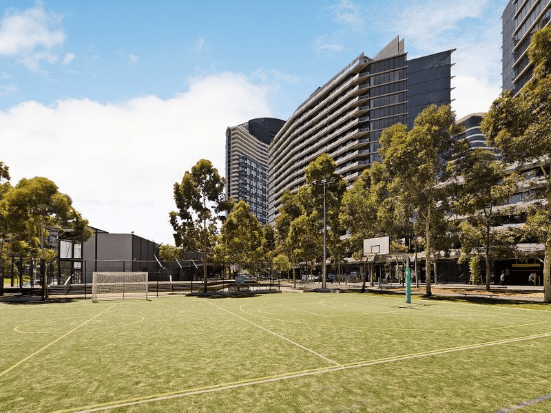 1802/8 Waterview Walk, Docklands, VIC 3008