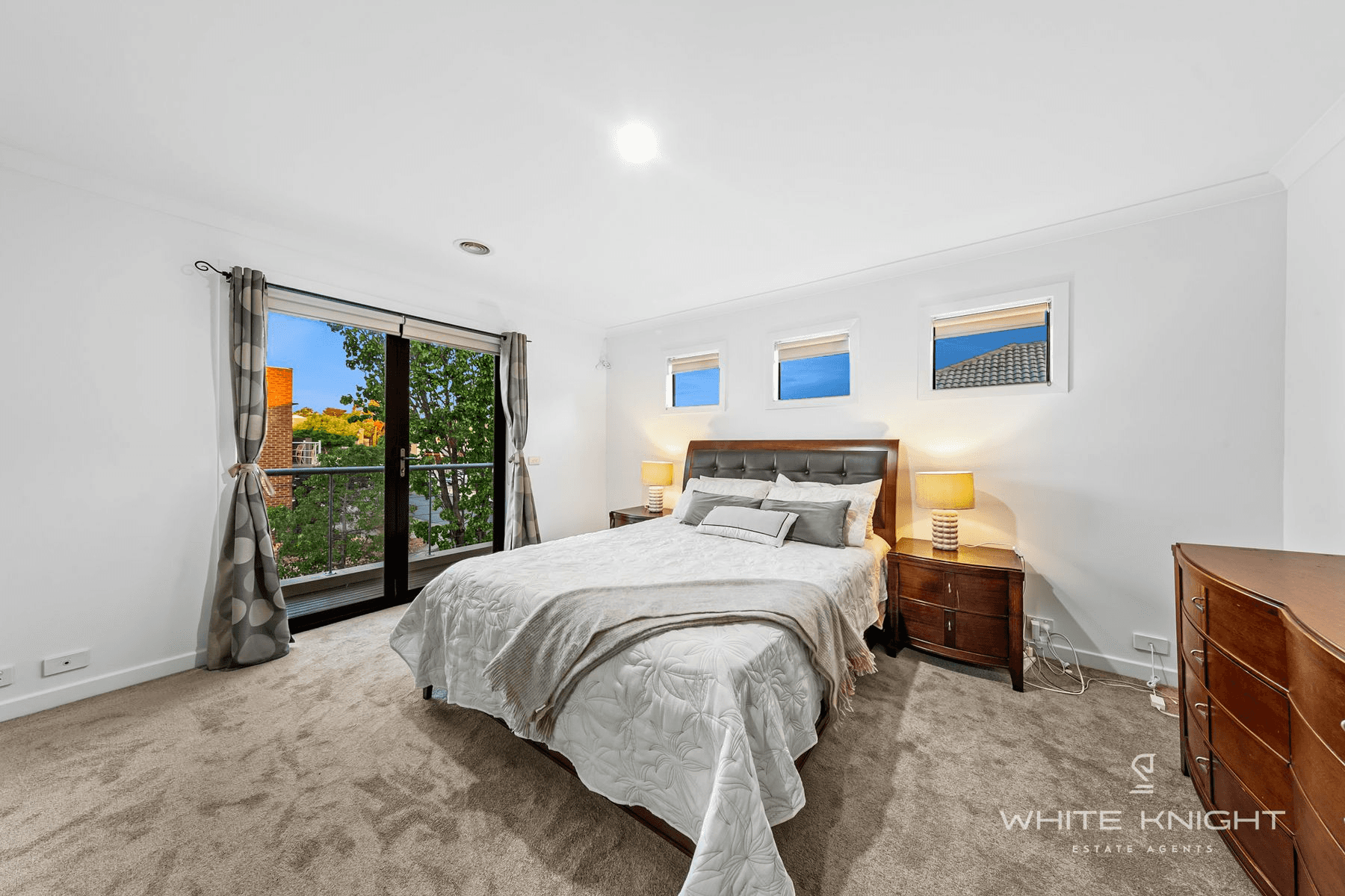 8 Oldis Close, CAROLINE SPRINGS, VIC 3023