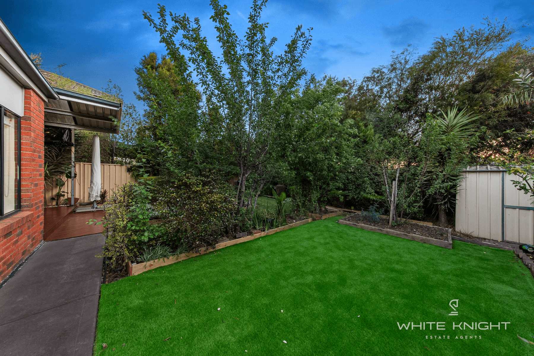 8 Oldis Close, CAROLINE SPRINGS, VIC 3023