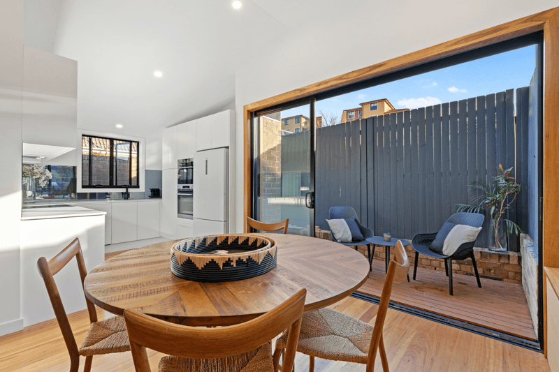 2/42A Hay Street, LEICHHARDT, NSW 2040