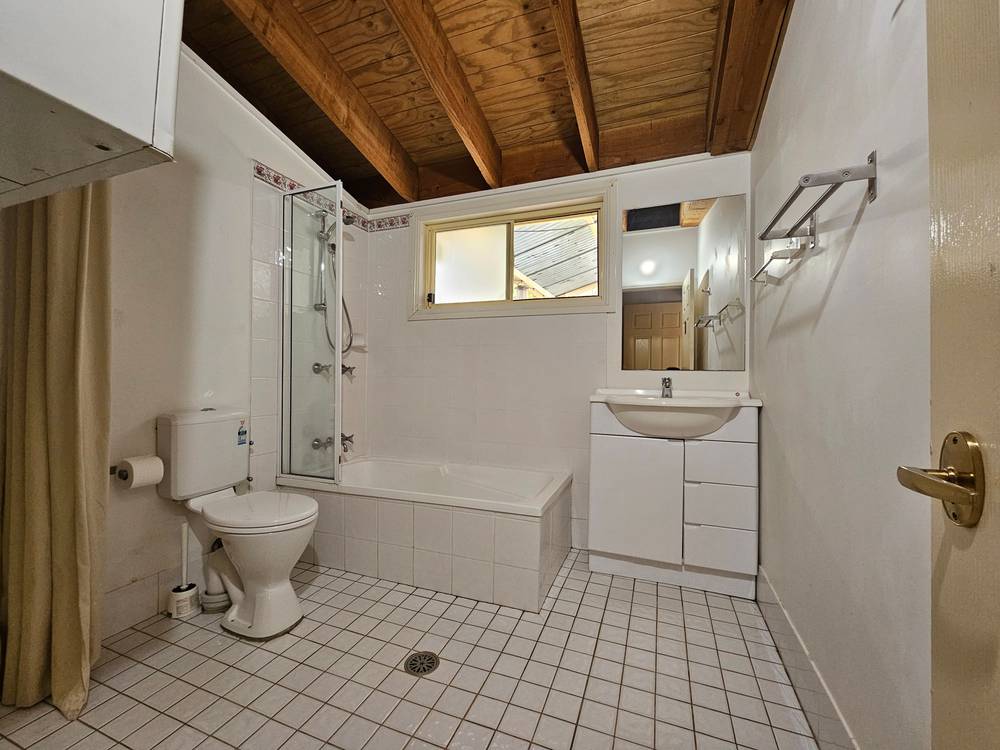 19 VALE STREET, GORDON, NSW 2072
