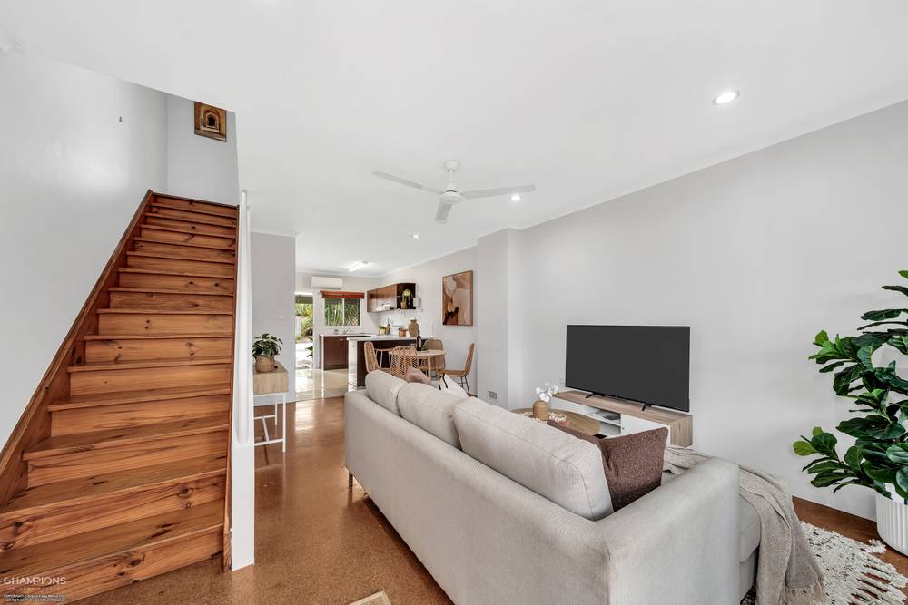 1/14 Springfield Crescent, MANOORA, QLD 4870