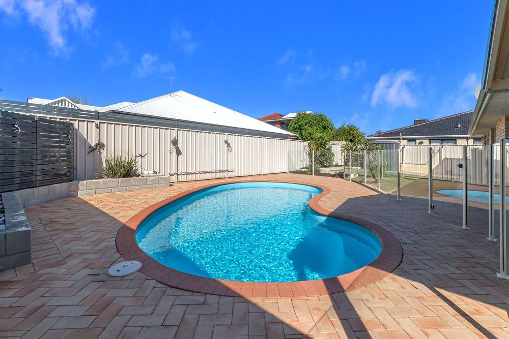 9 Castleton Way, Canning Vale, WA 6155