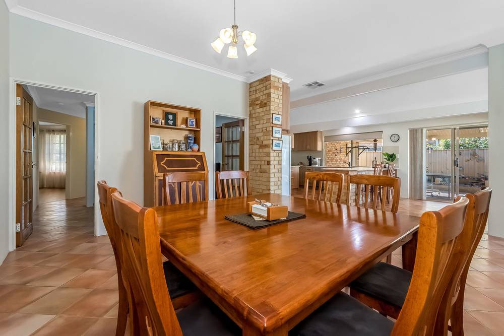 9 Castleton Way, Canning Vale, WA 6155