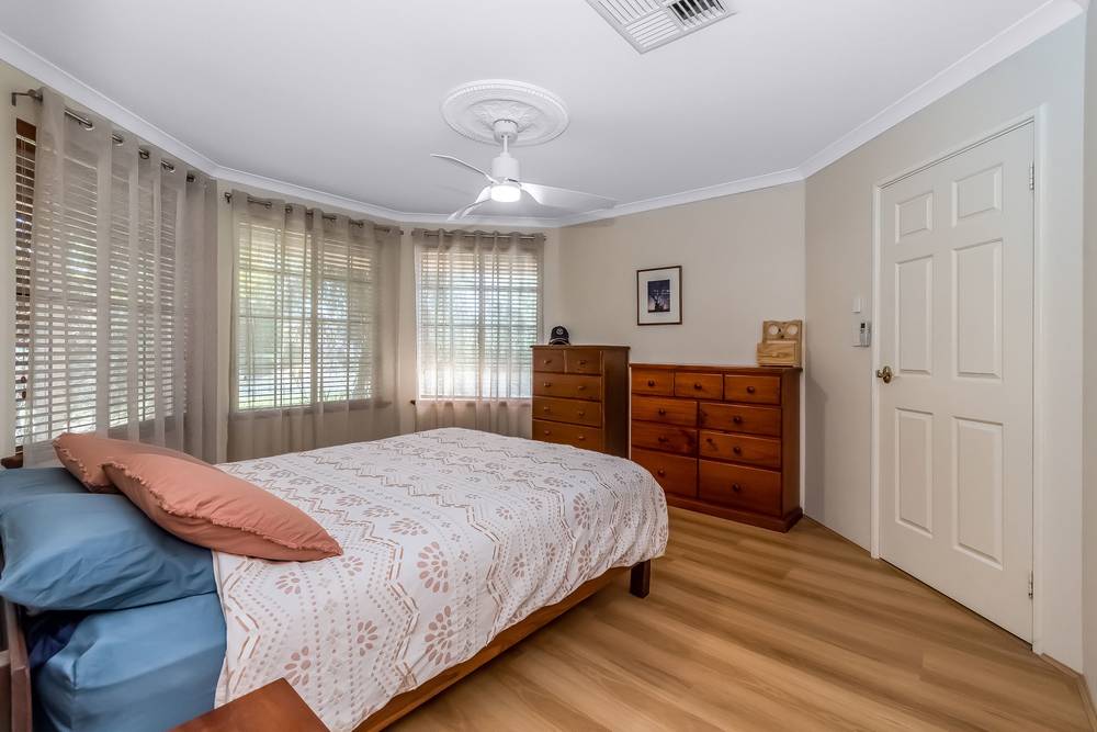 9 Castleton Way, Canning Vale, WA 6155