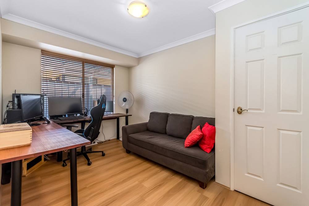 9 Castleton Way, Canning Vale, WA 6155