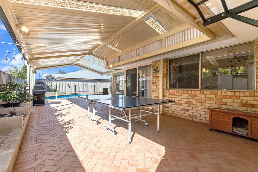 9 Castleton Way, Canning Vale, WA 6155