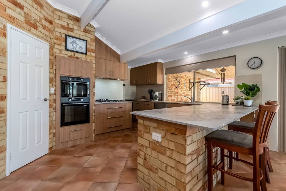 9 Castleton Way, Canning Vale, WA 6155