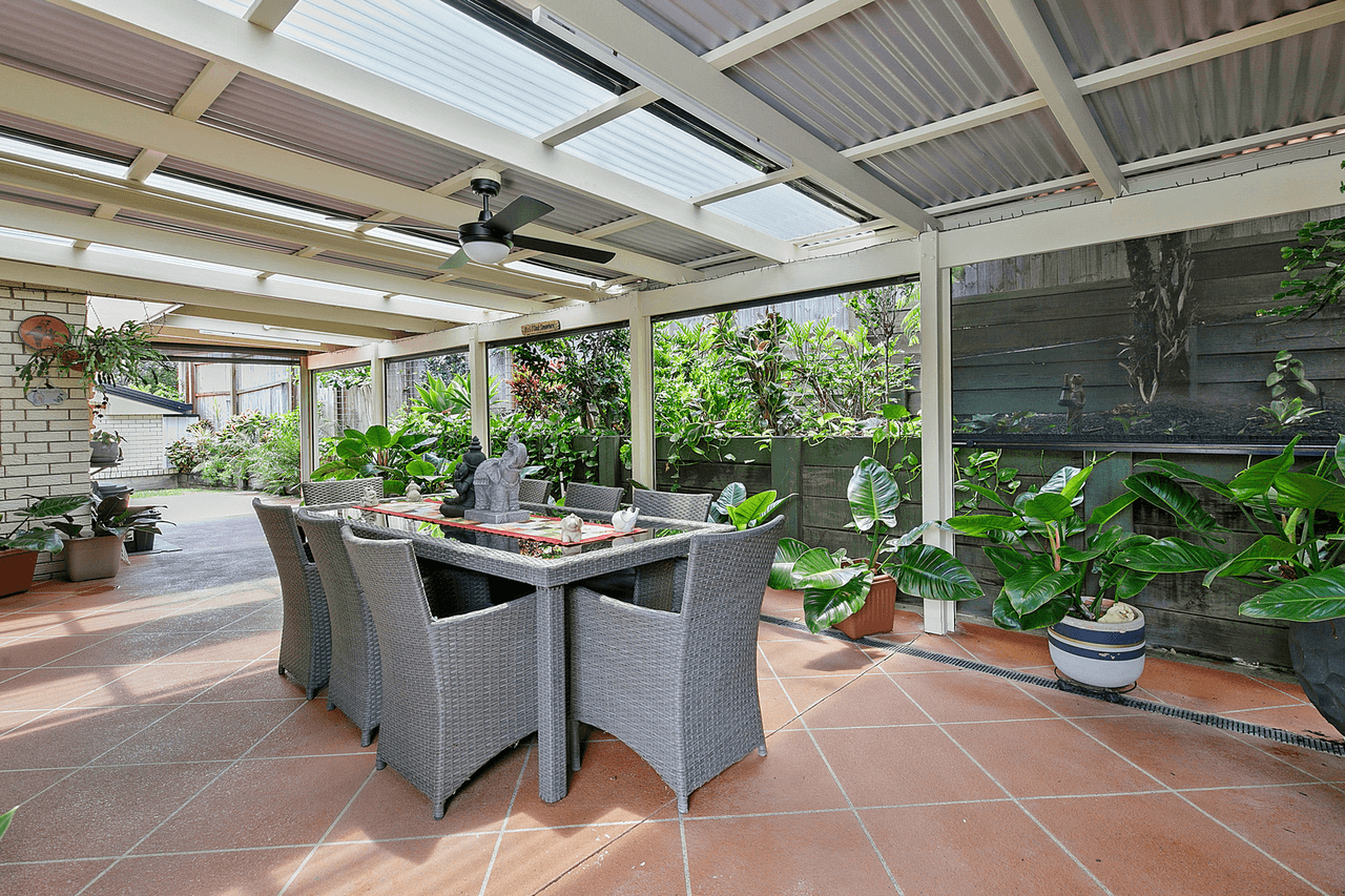 2 Cassiopeia Place, WYNNUM, QLD 4178