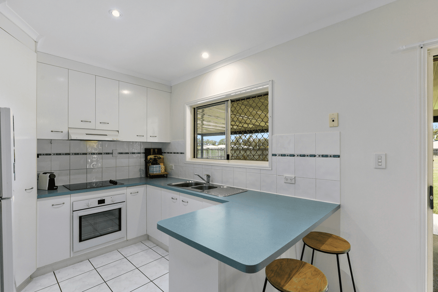 36 Woocoo Dr, Oakhurst, QLD 4650