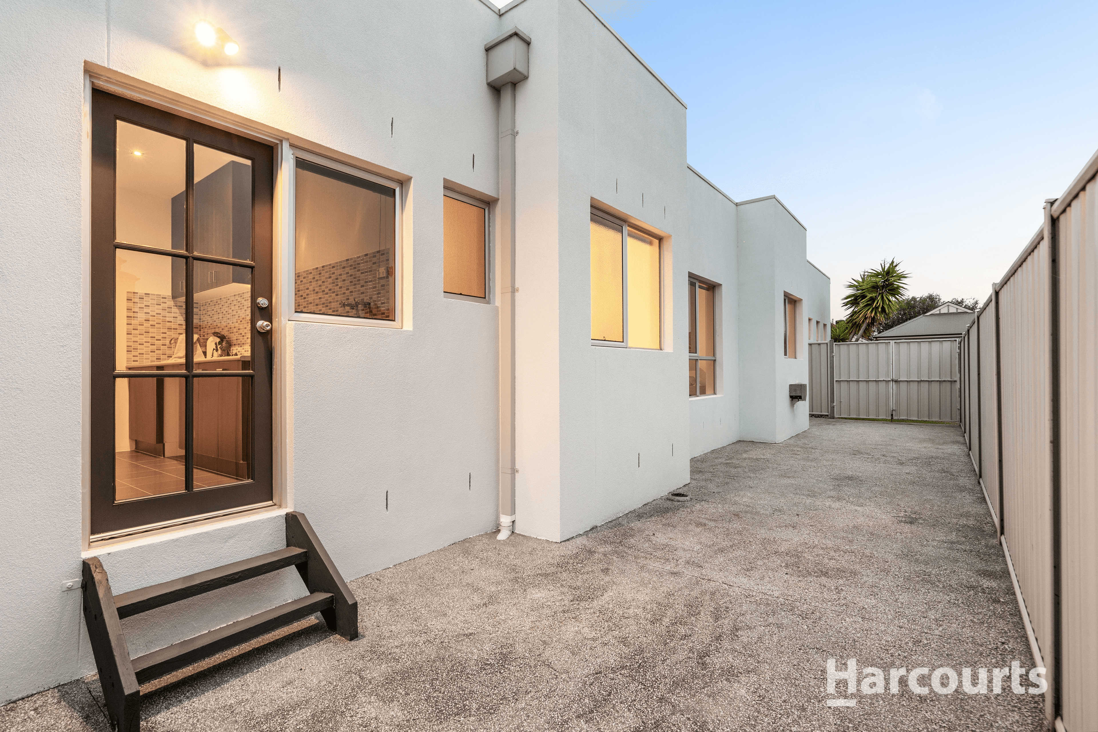 21 Yendon Close, Caroline Springs, VIC 3023